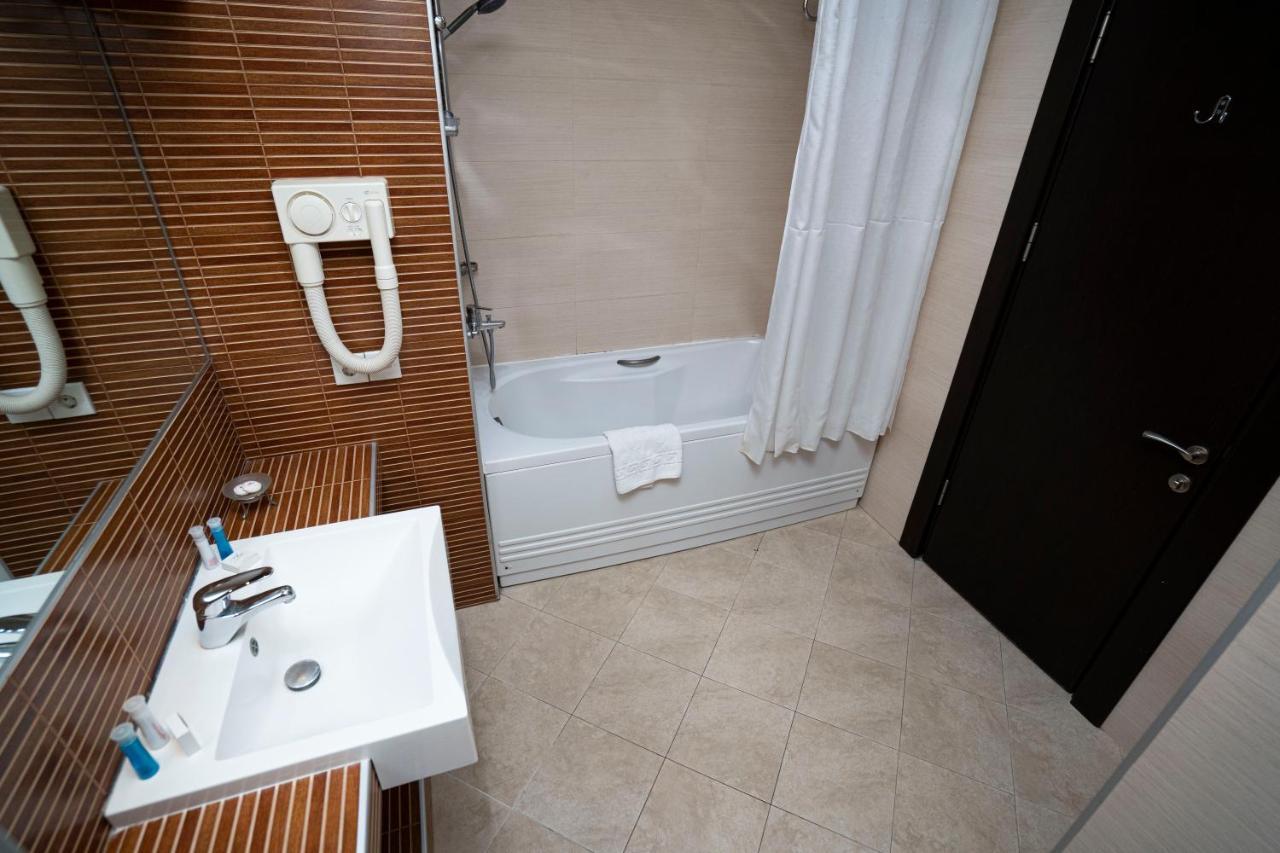 Austin Hotel Baku Luaran gambar
